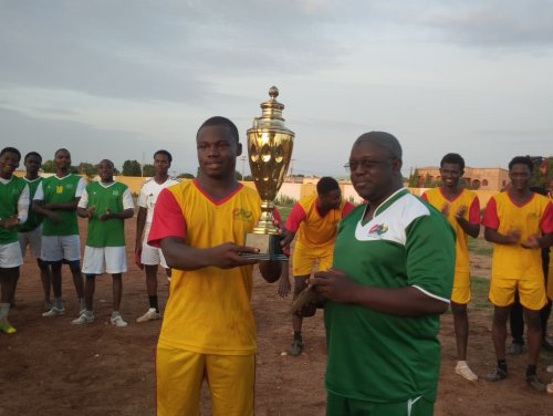 6ᵉ édition du Tournoi interclasses de l'École polytechnique de Ouagadougou : Physique-Chimie décroche le trophée 3 2 9465 dc83b