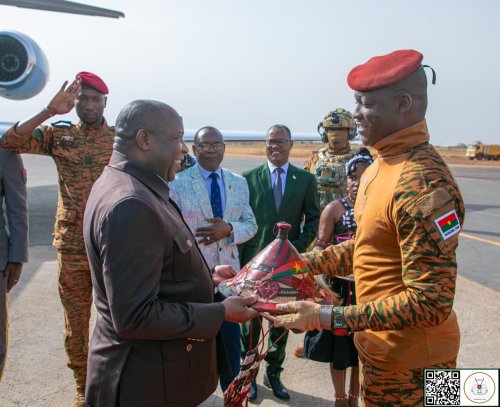 Coopération AES-Union africaine : Le président de l'UA, Évariste Ndayishimiye, en visite officielle au Burkina Faso 2 whatsapp image 2026 04 20 at 09.24 23 f7b7e