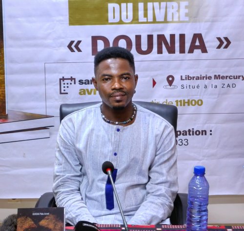 Burkina/Littérature : Poko Armel Guigma dédicace « Dunia, harmonie universelle » 2 whatsapp image 2026 04 12 at 17.09 40 1 f3352