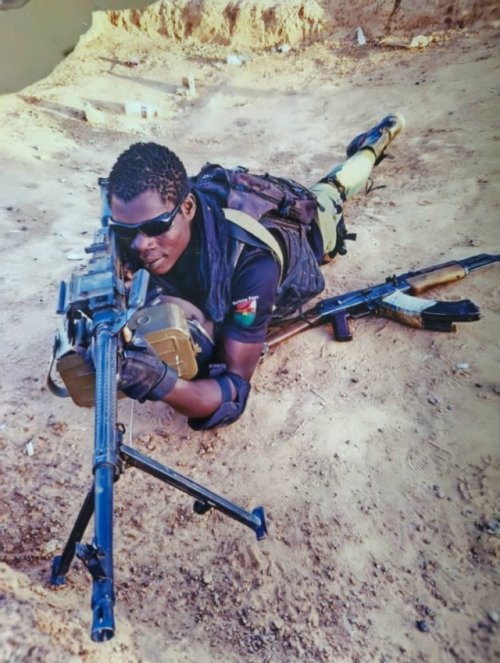 Hervé Sawadogo alias Bob Wend Korgo : Sergent-chef de police et gardien moderne d'un héritage ancestral 4 4 20.jpg 16651