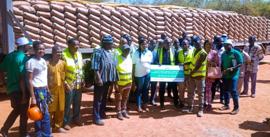 Burkina : Les Experts agréés de l’APEN font don de 24 tonnes de ciment à l’initiative Faso Mêbo