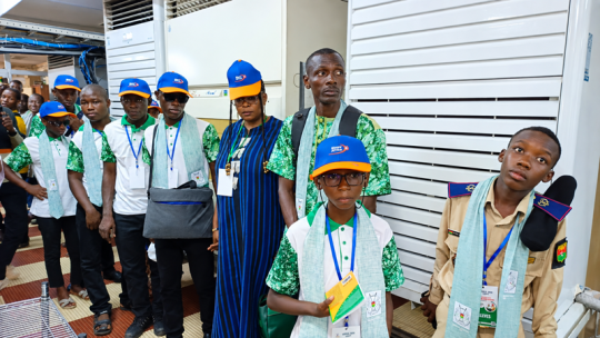 Journée de l’excellence scolaire 2026 : Moov Africa-ONATEL encourage dix lauréats et leur ouvre ses coulisses technologiques