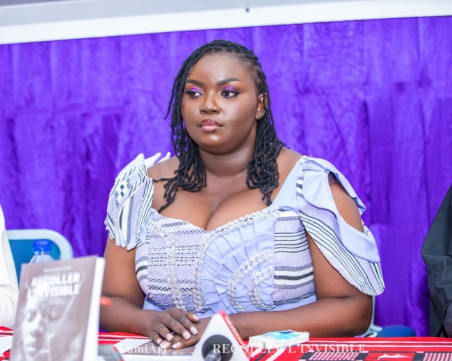 Littérature&nbsp;: «&nbsp;‘Recoller l’invisible’ est né d’un besoin de déposer ce que je portais en silence&nbsp;», explique Mireille Sandrine Bado