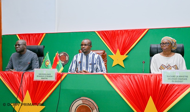 Burkina/Fiscalité&nbsp;: Le Premier ministre félicite les régies financières et lance la 4ᵉ édition du mois de l’exemplarité fiscale
