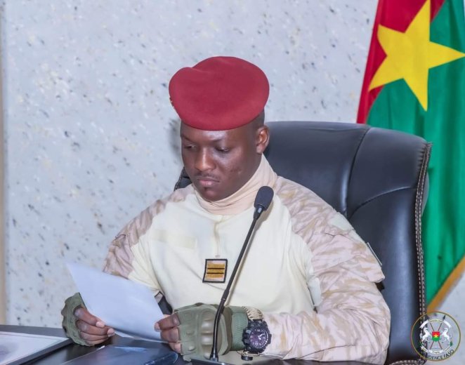 Burkina&nbsp;: Le gouvernement réglemente les interventions des agents publics de santé dans les structures sanitaires privées