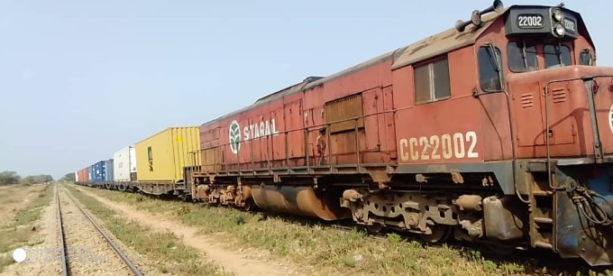 Barricades sur la voie ferrée : Le train transportant 2 containers Reefer chargés de médicaments toujours bloqué à Bingo avec risque d’avarie des produits. 