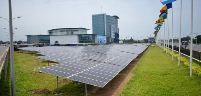 Le Groupe Ecobank maintient une solide dynamique de croissance au premier semestre 2026&nbsp;: hausse de 15&nbsp;% des revenus à 1,3 milliard US$ et un bénéfice avant impôt atteignant 423 millions US$
