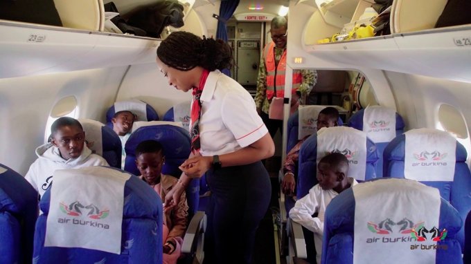 Air Burkina&nbsp;: Baptême de l’air des Pupilles de la Nation