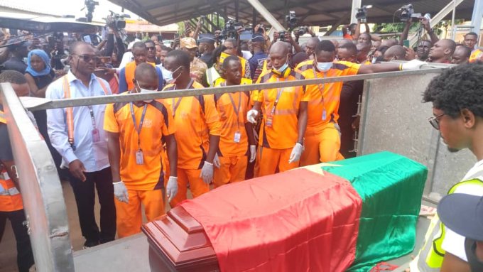 Burkina / Arrivée de la dépouille d’Alino Faso&nbsp;: Recueillement et appel à justice à Ouagadougou 