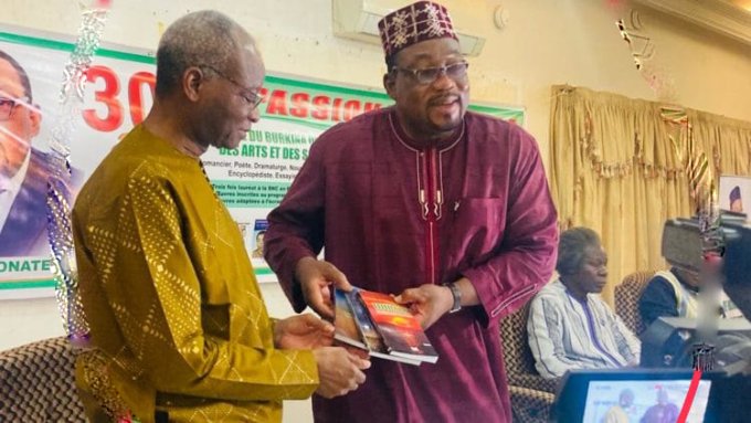 Burkina/Littérature&nbsp;: Dr Dramane Konaté pose le regard sur ses 30 ans de parcours