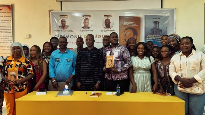 Dédicace d’ouvrages&nbsp;: Dr Sounkalo Djibo offre à l’ISCOM 100 exemplaires du livre sur Norbert Zongo