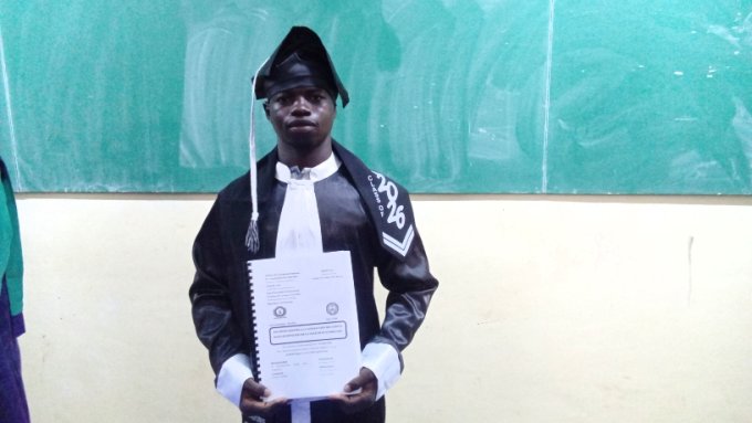 Ouagadougou/Santé&nbsp;: Plus de 90&nbsp;% des usagers des officines pharmaceutiques satisfaits de la qualité des services (soutenance de thèse de pharmacie de Roger Kaboré)
