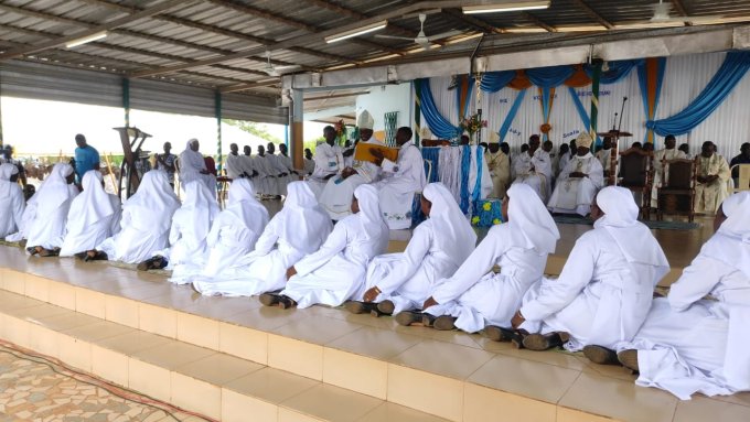 Vie religieuse&nbsp;: 17 Sœurs de l’Immaculée Conception prononcent leurs vœux perpétuels et 20 autres célèbrent leurs jubilés d’albâtre, d’argent et d’or