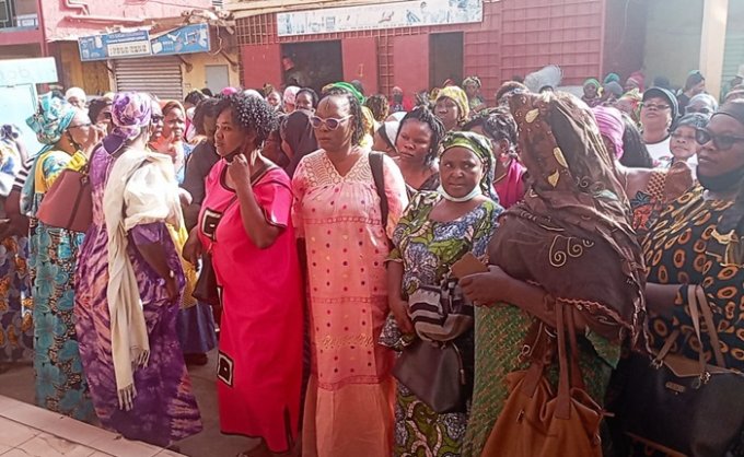 Burkina : L’association des femmes détentrices de clubs PMUB dénonce un prélèvement de 5% sur leurs commissions 