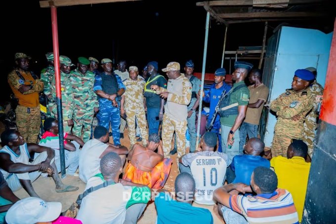 Koglego 2&nbsp;: Le ministre Mahamadou Sana sur le terrain avec les forces de sécurité