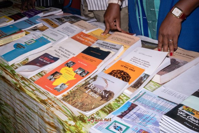 SNC 2026&nbsp;: Les acteurs du livre en quête de visibilité à l’exposition littéraire