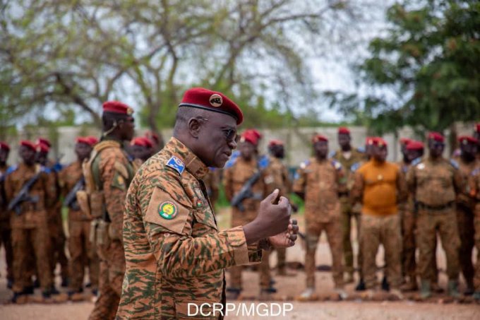 Bankui&nbsp;: À Boromo, le ministre de la Guerre, Célestin Simporé appelle à renforcer la cohésion des forces combattantes
