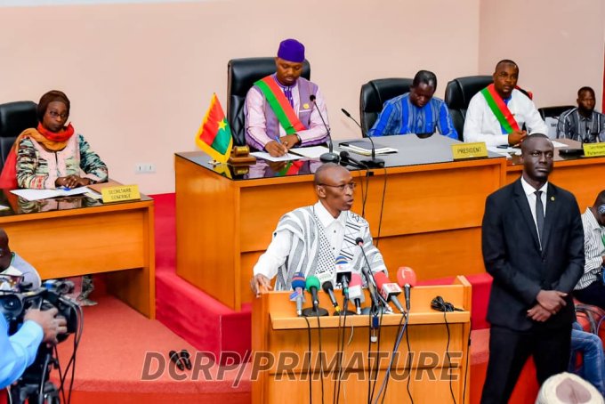Situation du Burkina en 2023 : L’intégralité du discours du Premier ministre Apollinaire Joachimson Kyelem de Tambela devant l’Assemblée législative de transition  