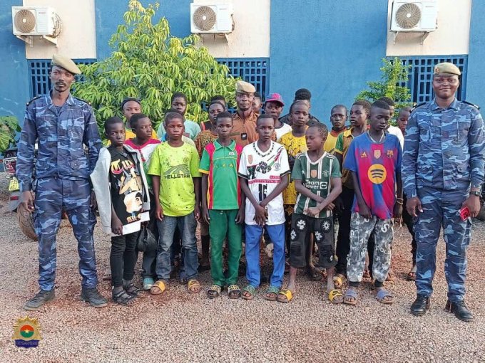 Burkina / Trafic d’enfants&nbsp;: La Gendarmerie nationale intercepte 23 mineurs en partance vers des sites d’orpaillage à l’étranger